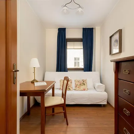Apartment Family With Parking In The Centre By Renters *